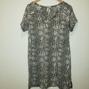 Cable & Gauge snakeskin print long tunic. Size L.